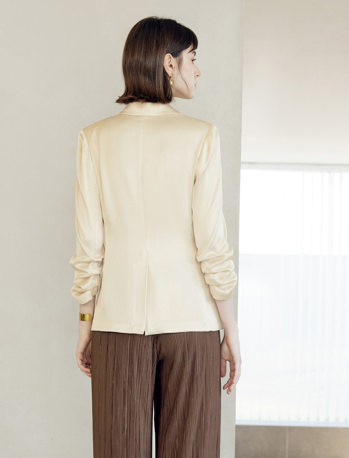 Champagne Textured Ruched Sleeve Blazer