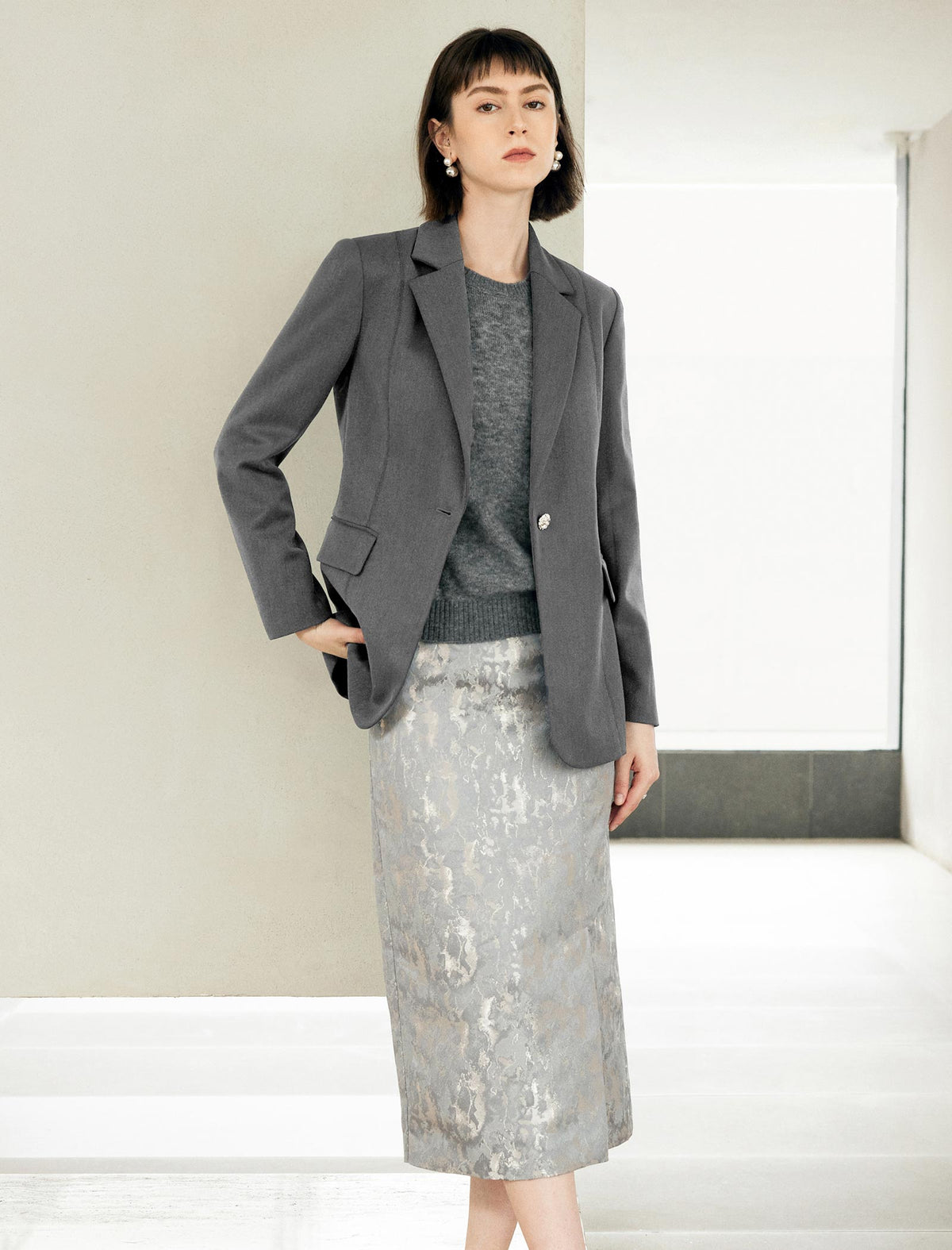 Wool Blend Pearl Brooch Short Sleeve Sweater