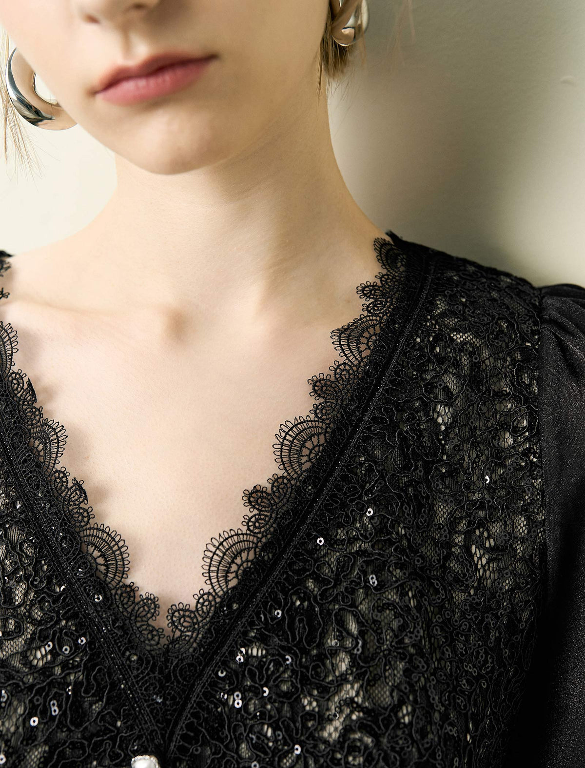 Black Lace Puff Sleeve Midi Dress