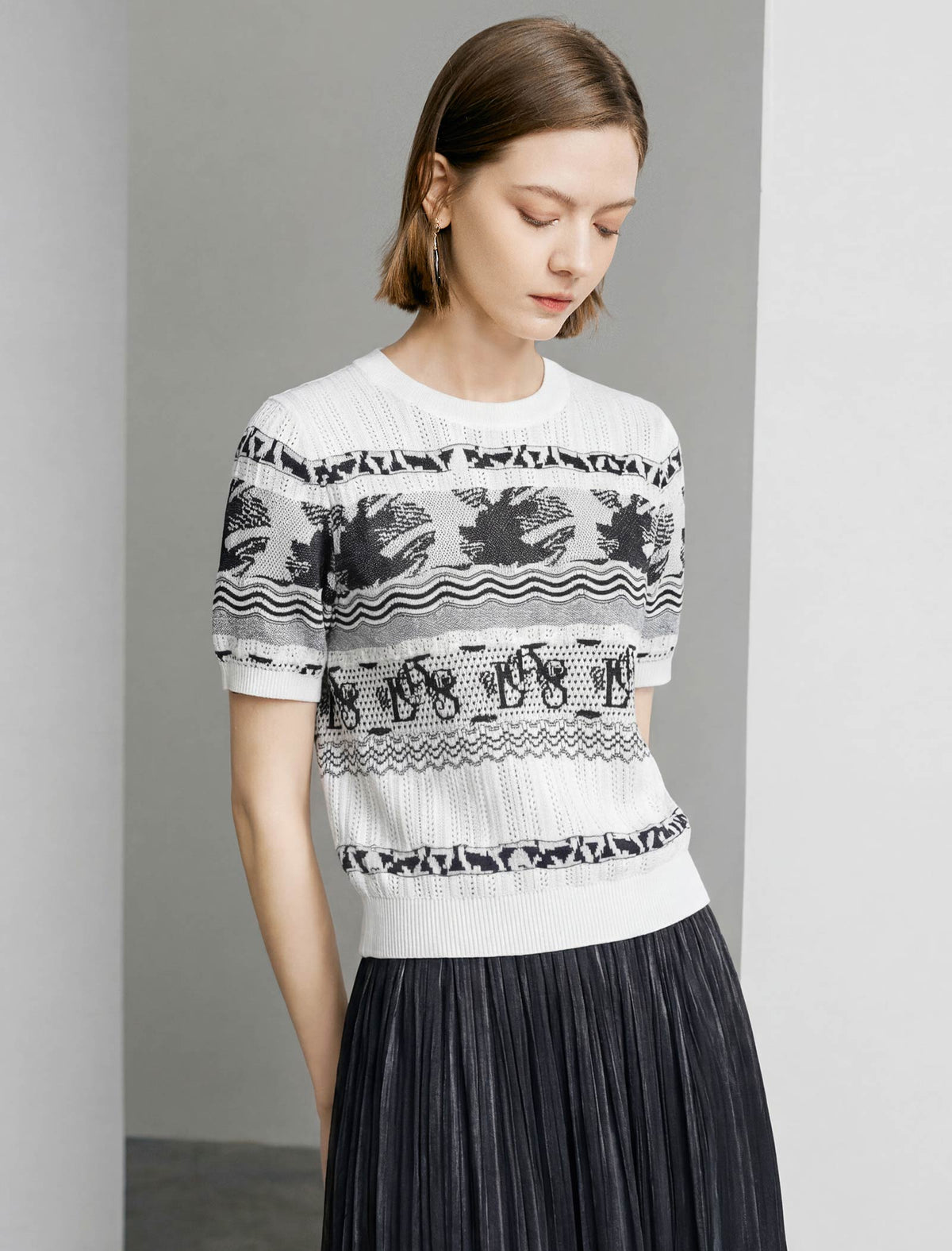 Black And White Fair Isle Short Sleeve Knit Top