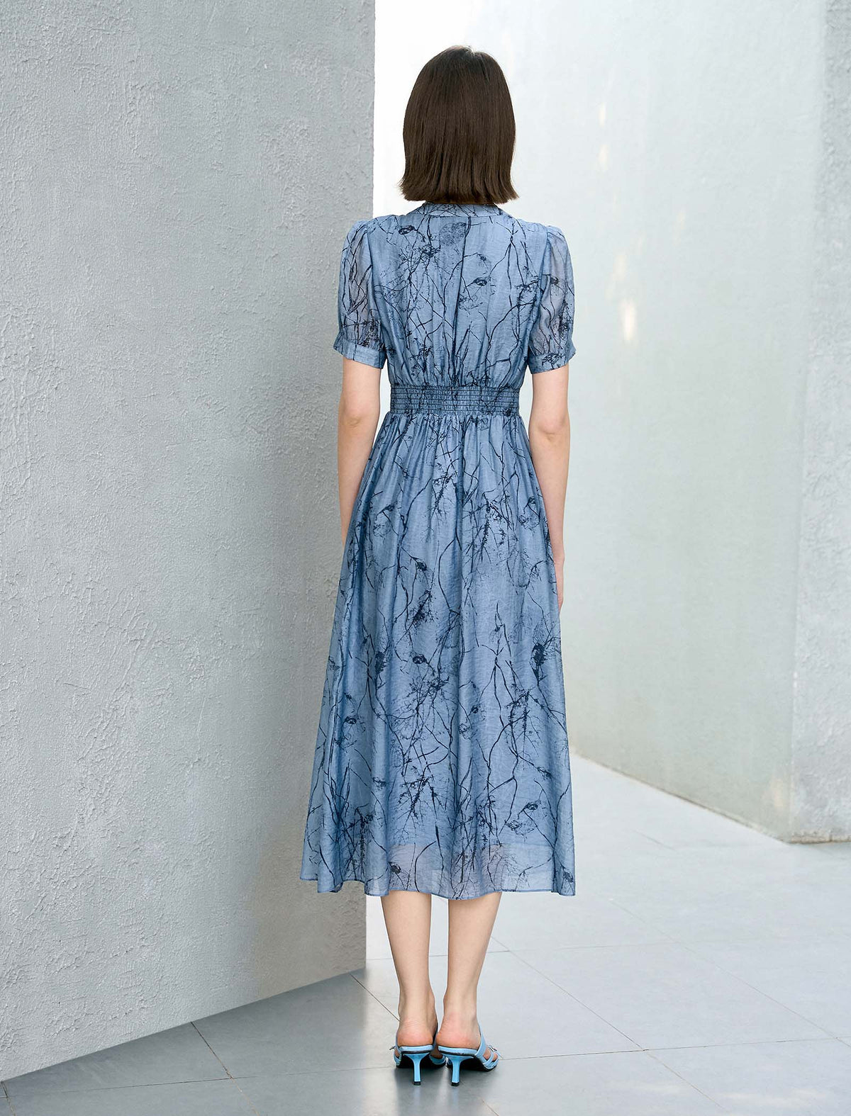 Abstract Print V-Neck Puff Sleeve Midi Dress