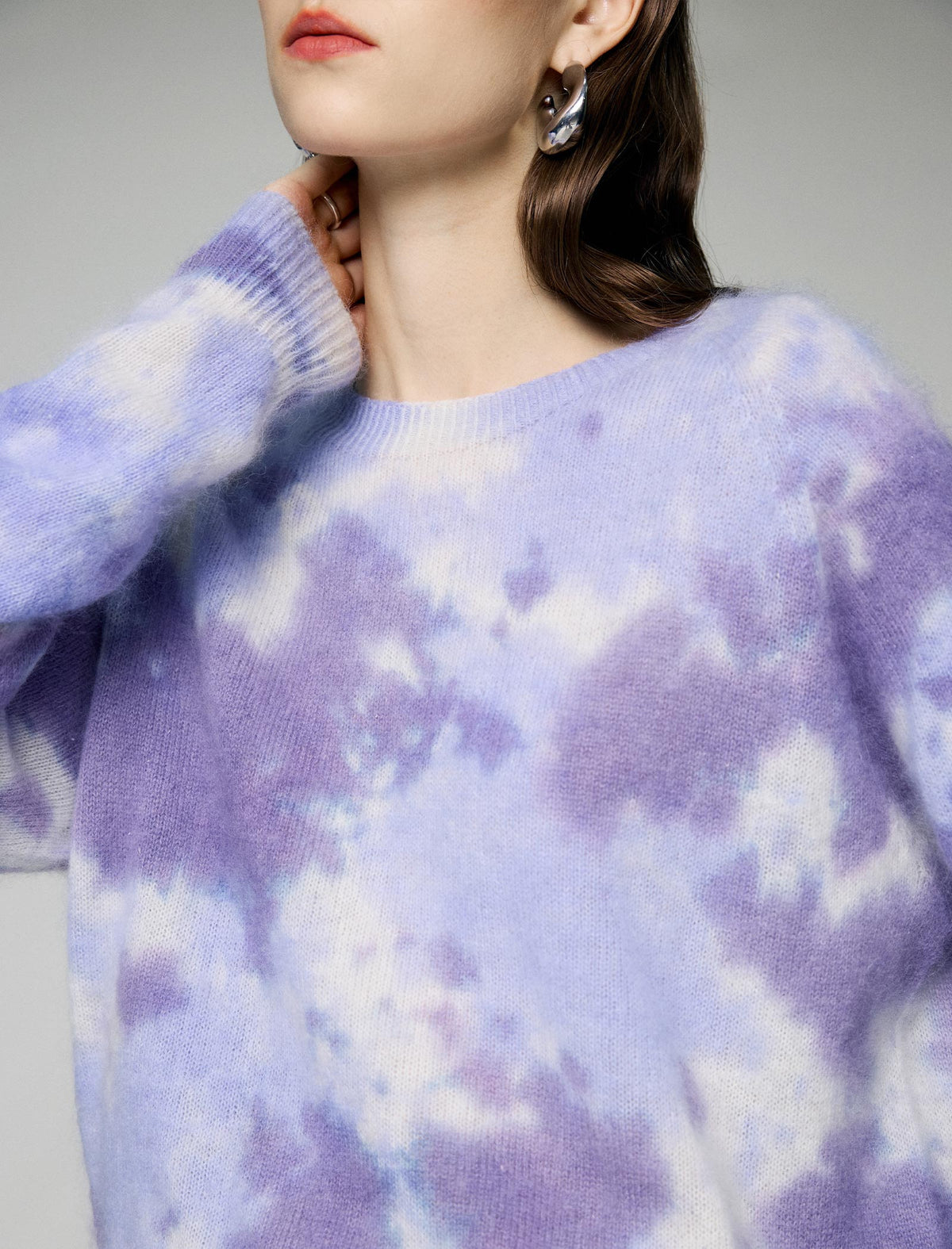 Wool and Mulberry Silk Blend Gradient Crewneck Relaxed Sweater