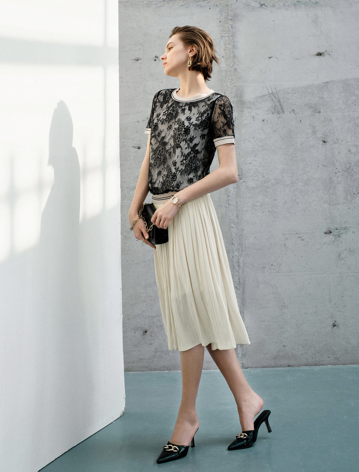 Lace Floral Short Sleeve Top