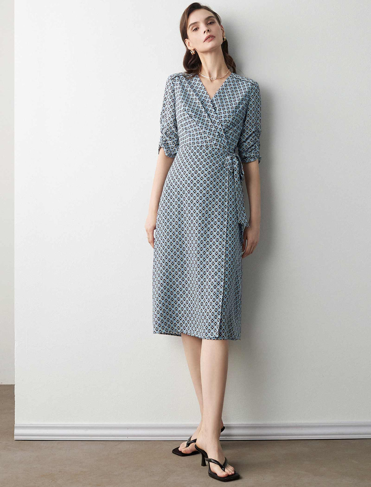 Short Sleeve V-Neck Printed Waist-Cinched Dress