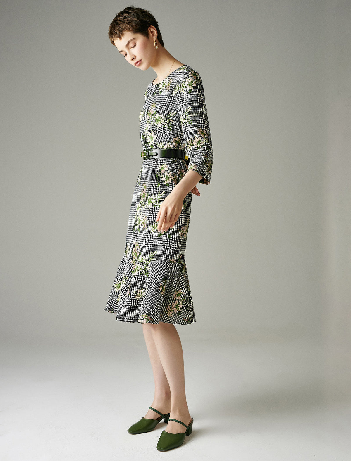 Floral Print Crewneck Belted Dress