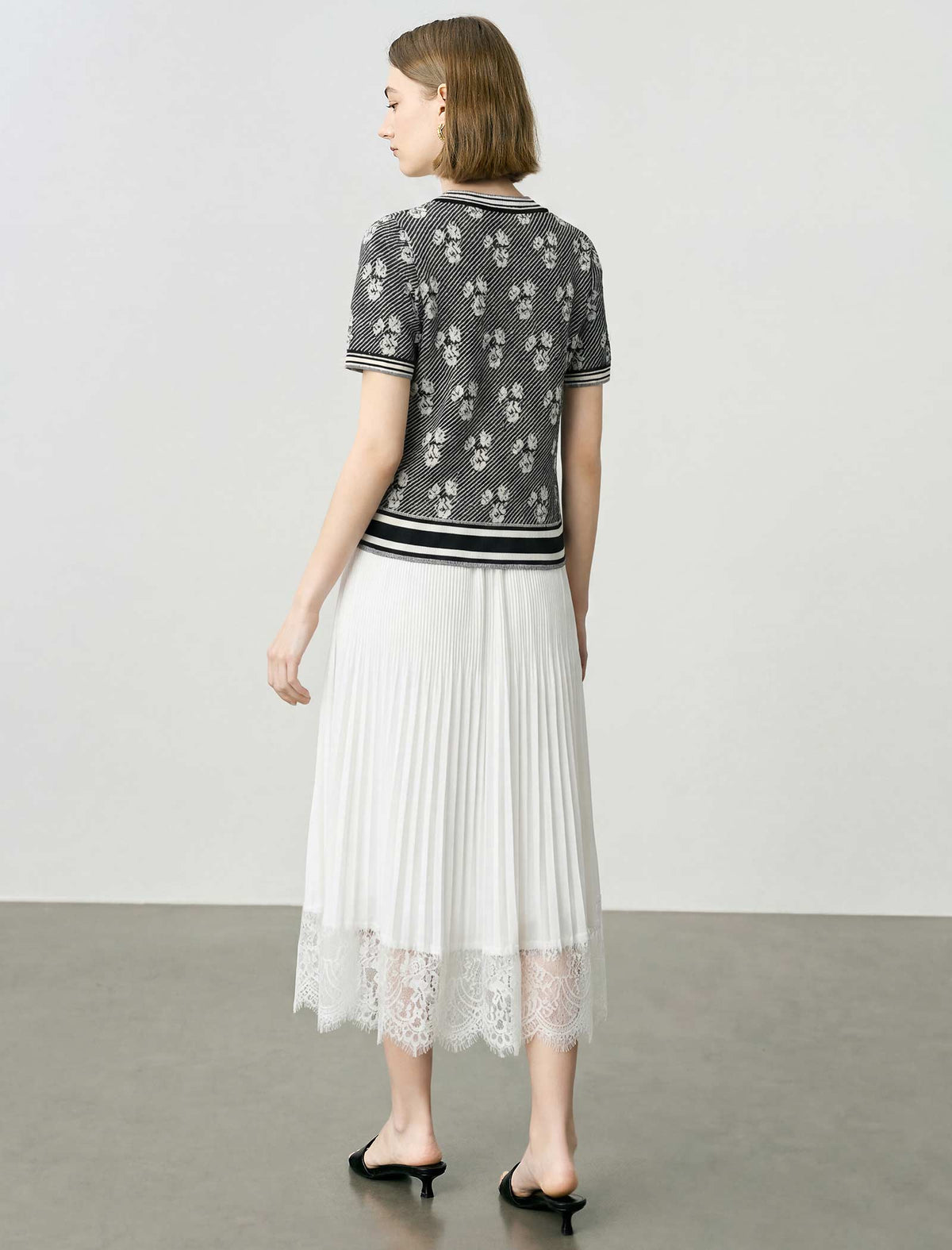 Floral Jacquard Short-Sleeve Knit Top