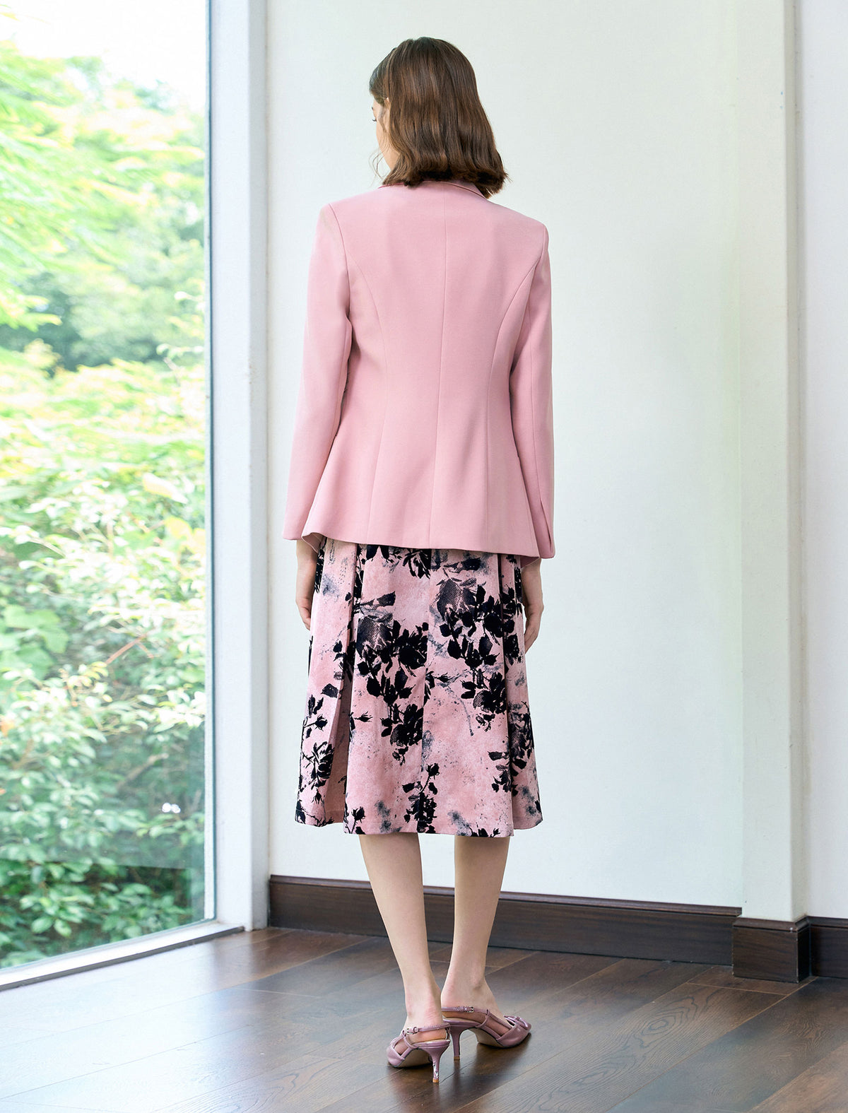 Lapel Collar Single Button Fitted Blazer