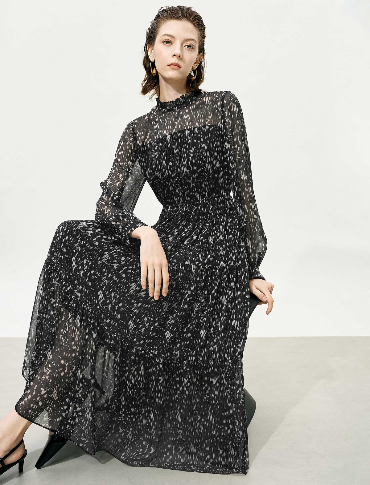 Black Speckled Print Ruffle Neck Long Sleeve Tiered Midi Dress