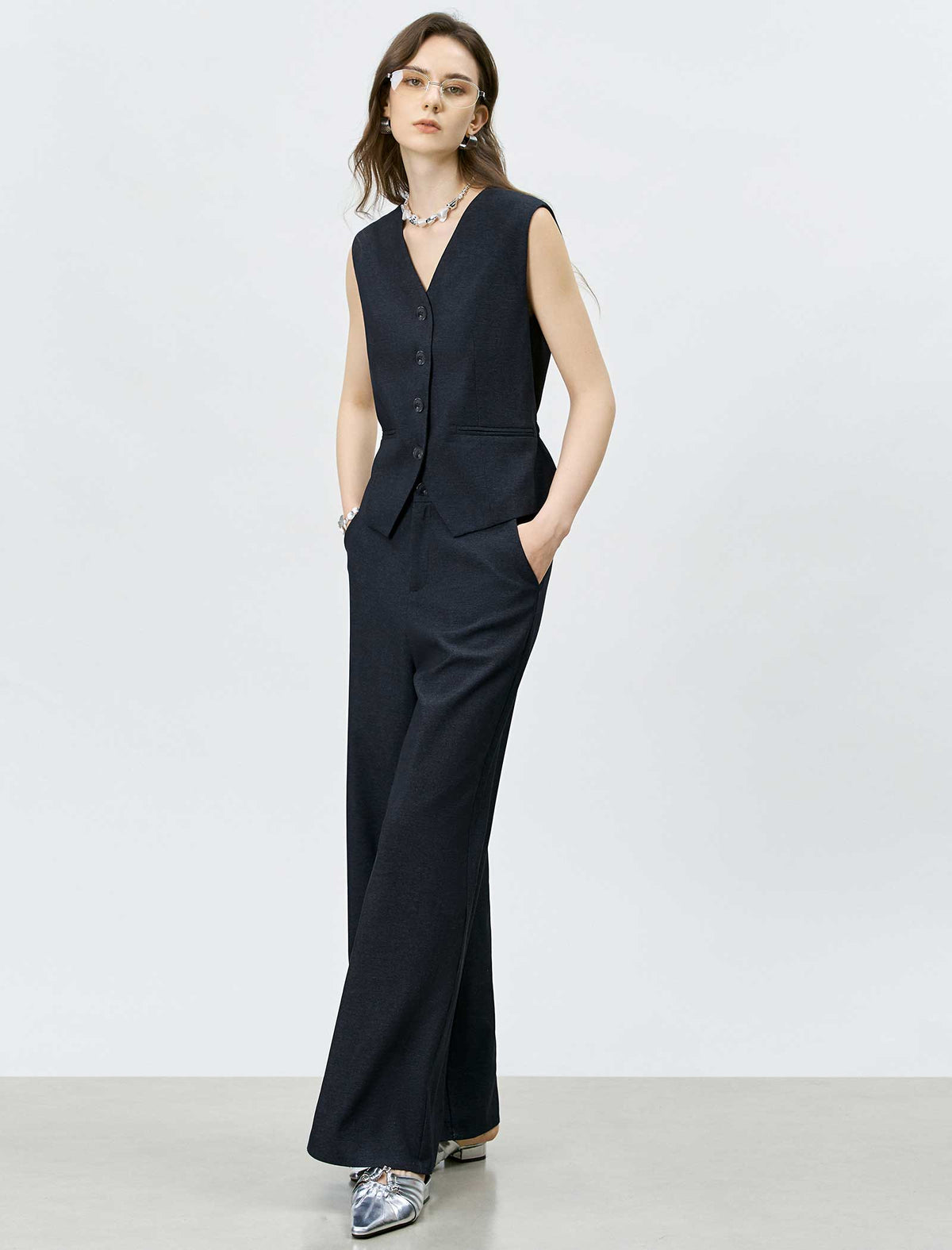 Wide-leg casual trousers