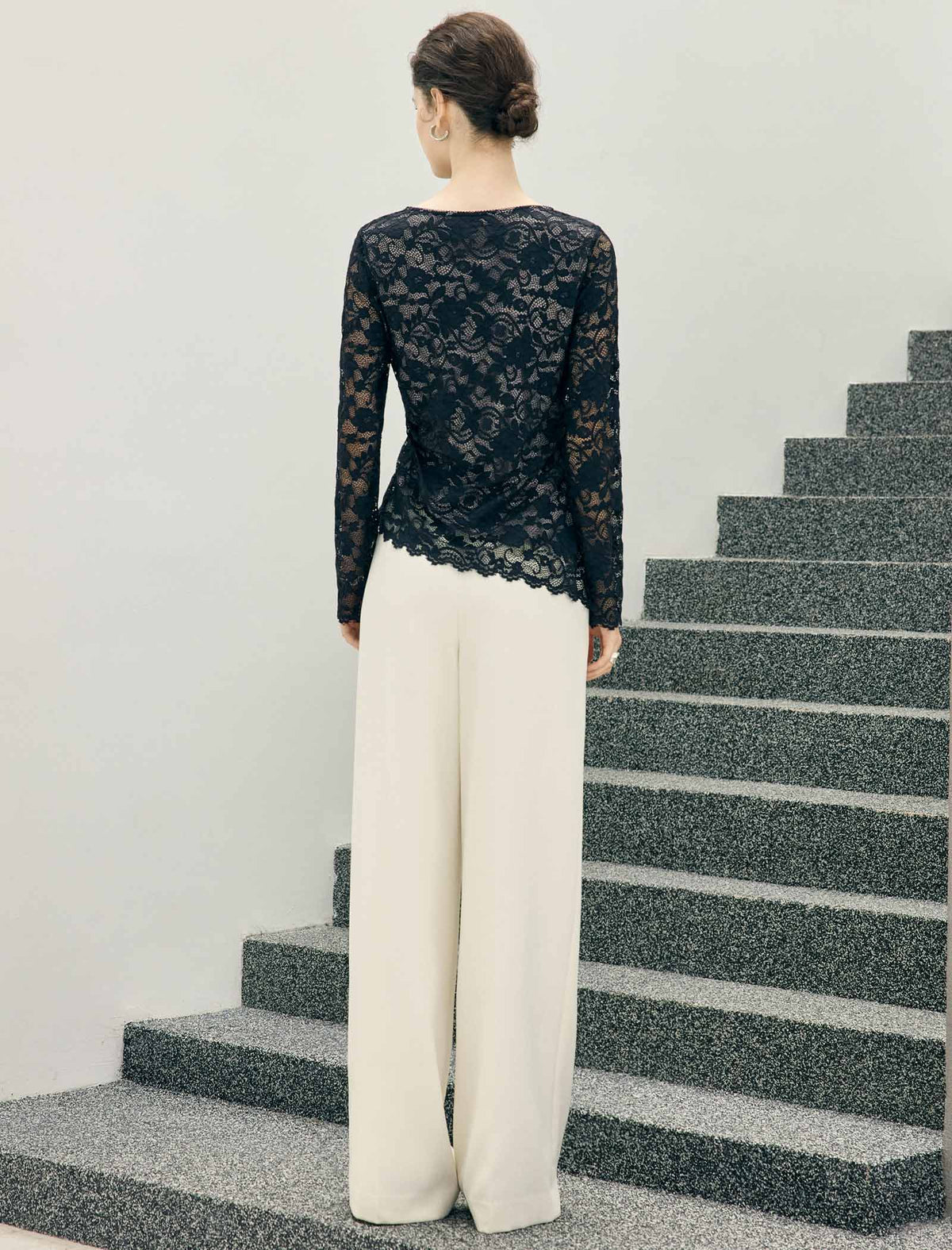 Floral Lace Scalloped Hem Long Sleeve Blouse