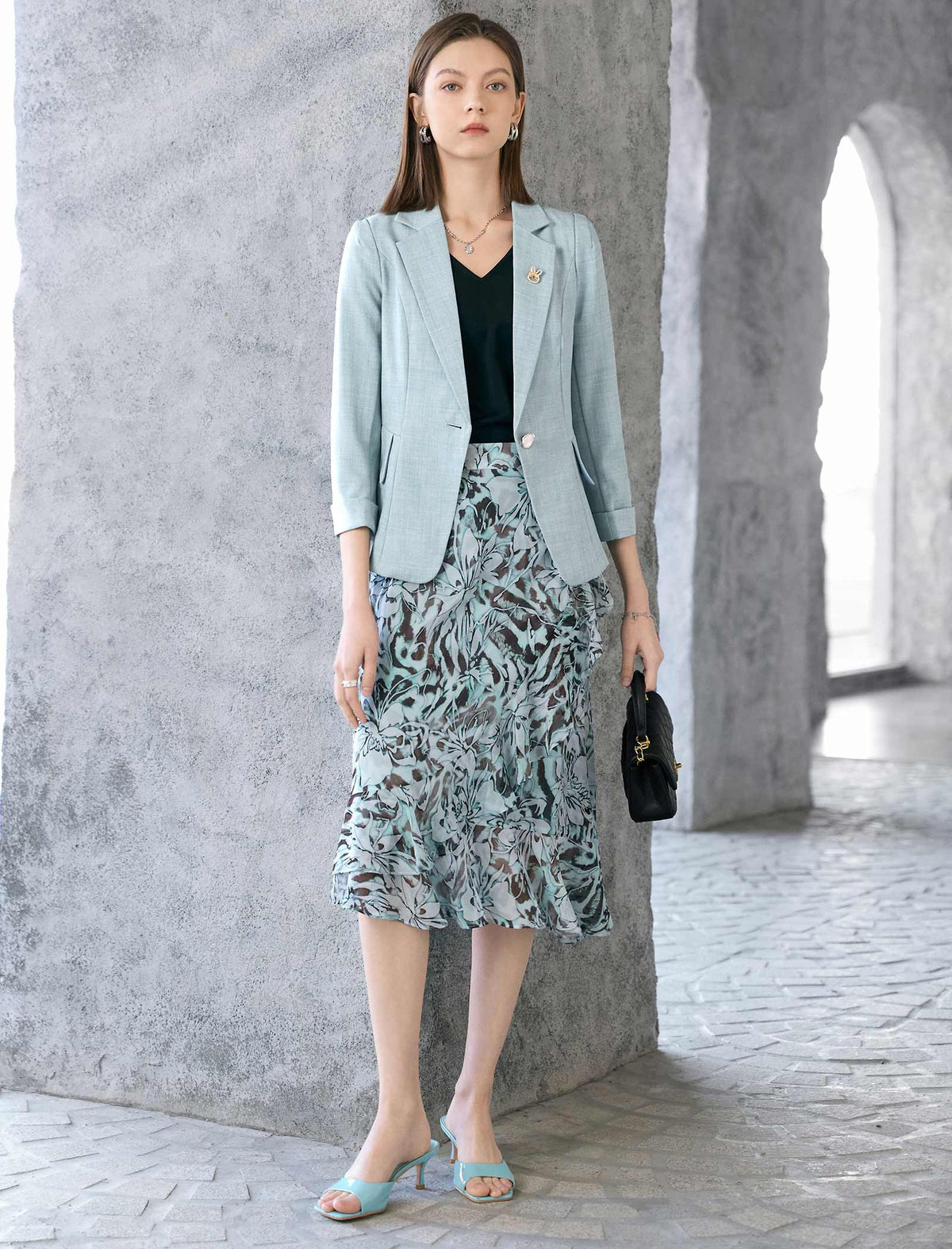 Light Blue 3/4 Sleeve Cropped Blazer