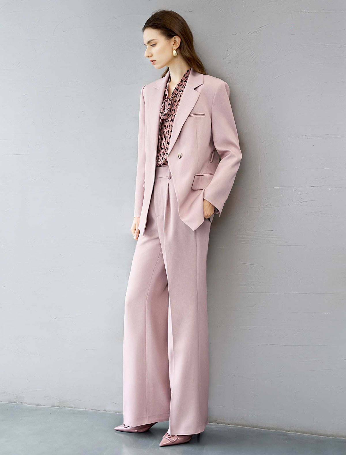 Soft Pink Single-Breasted Blazer