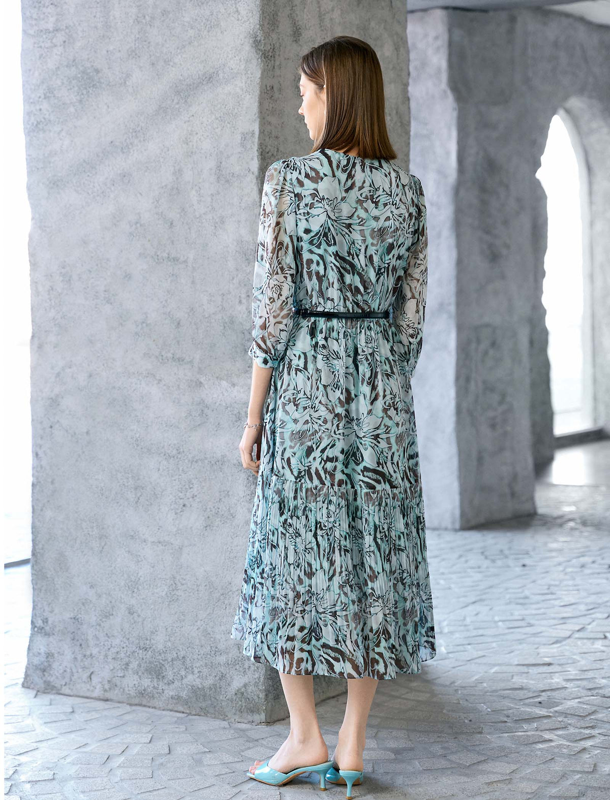 Chiffon Floral Print V-Neck Midi Dress