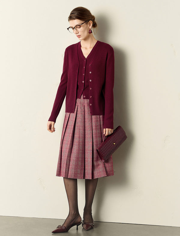 V-Neck Slim Fit Buttoned Knit Tank Top