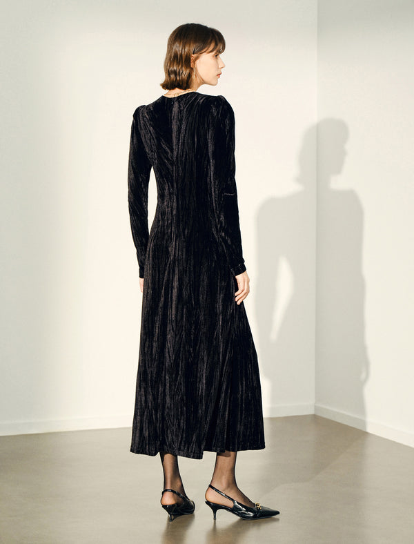 Black Velvet V-Neck Long Sleeve Maxi Dress