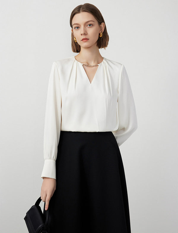 Chain Detail V-Neck Blouse