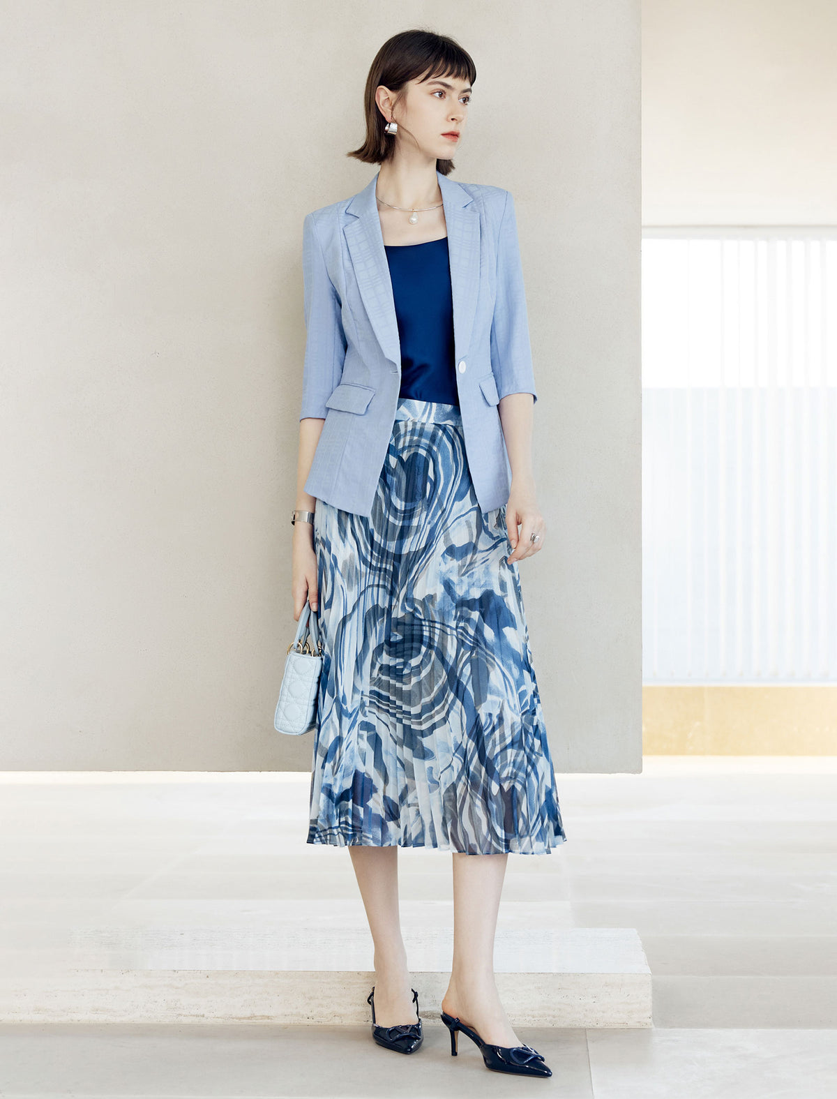 Blue Abstract Print Pleated Midi Skirt