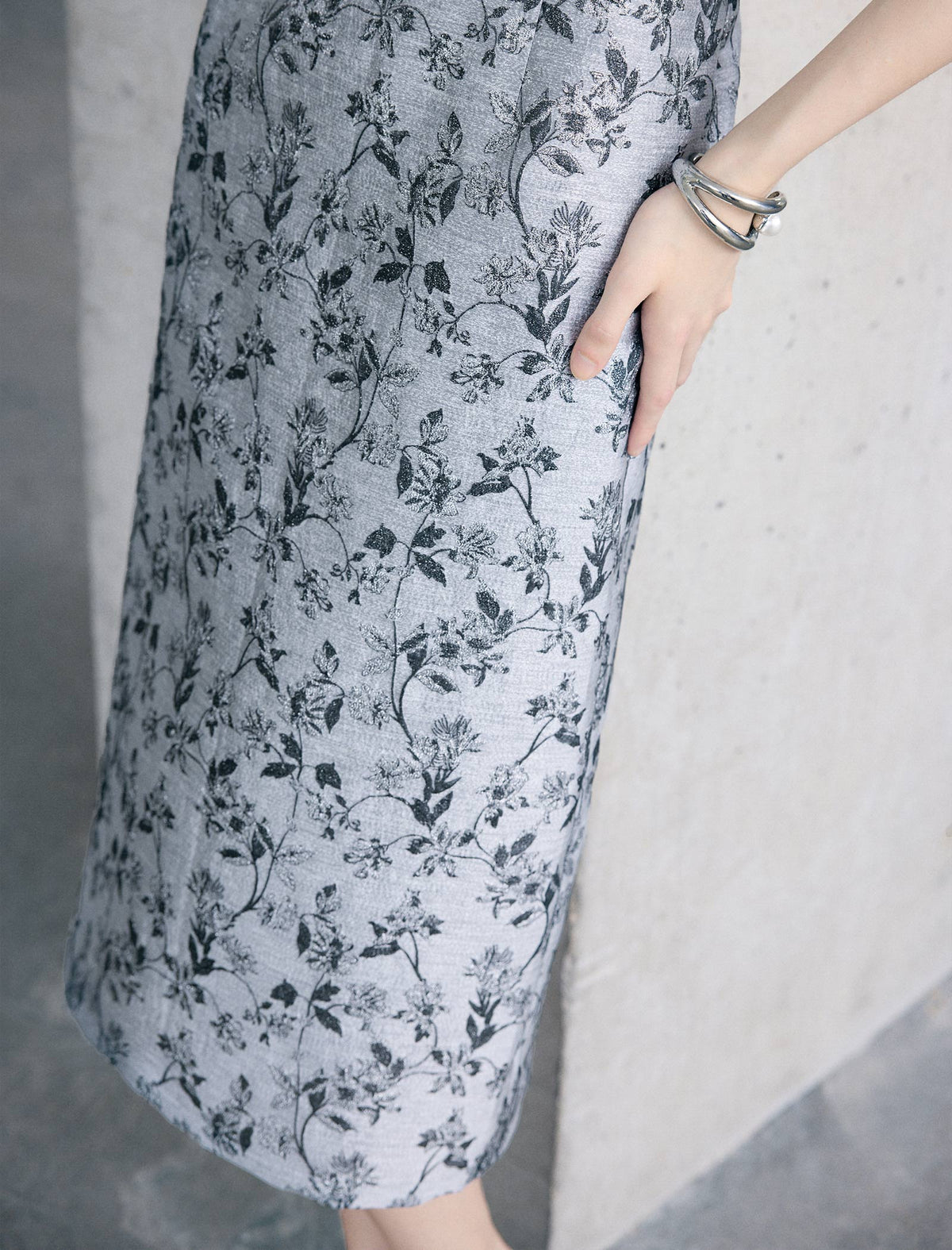 Ink-Wash Floral Sleeveless Midi Dress
