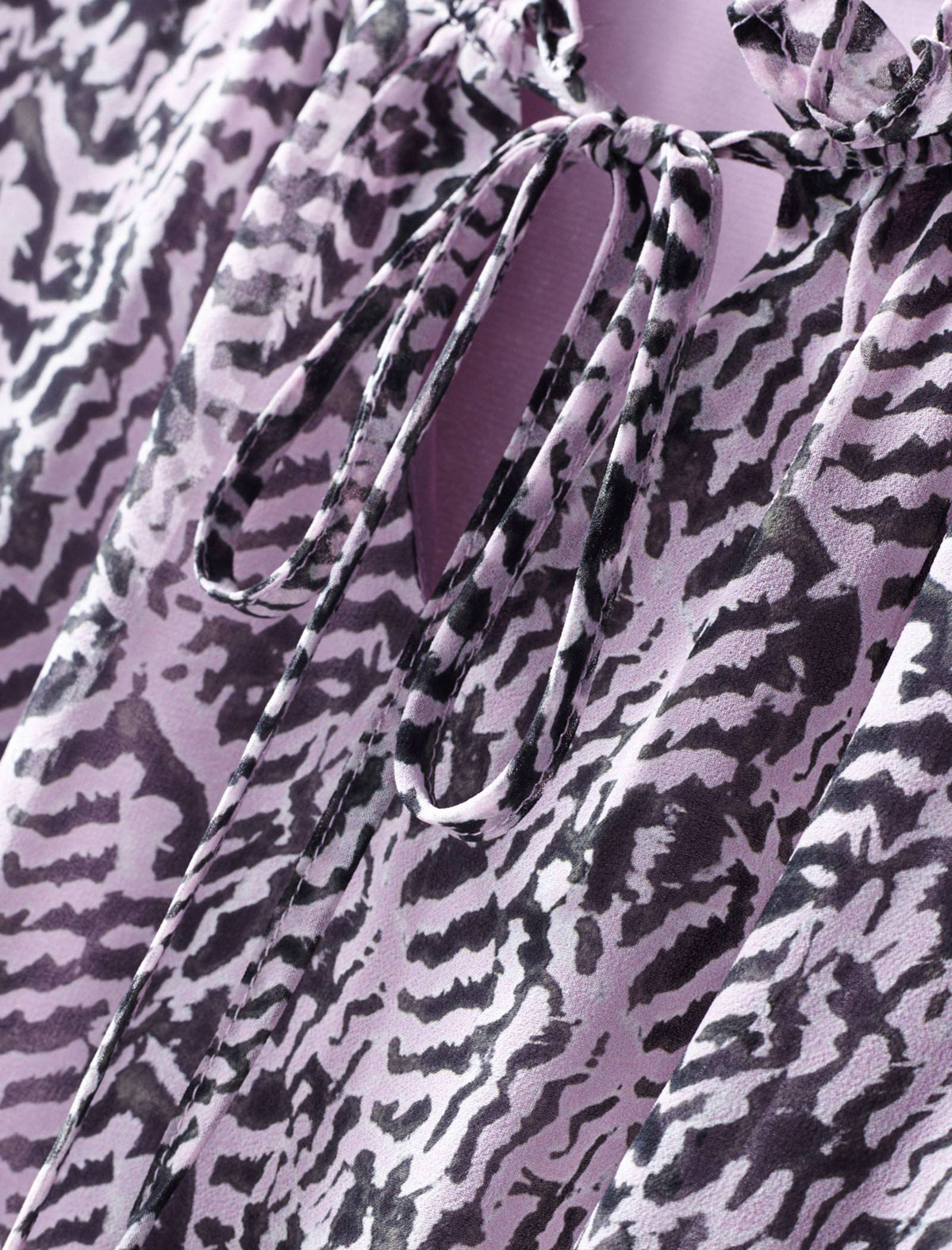 Vintage Floral Print Ruffle Detail Midi Dress