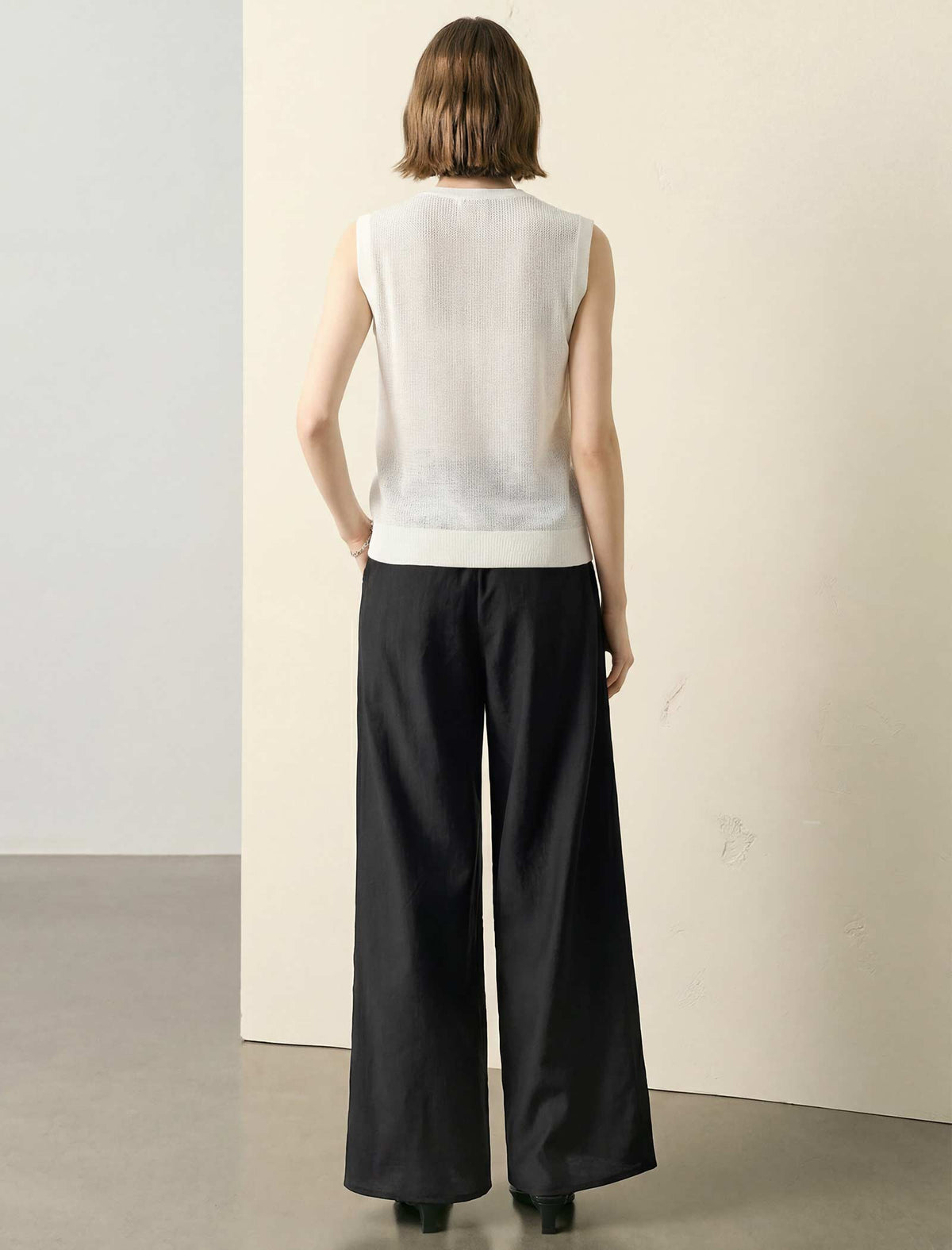 White Lace-Trim Knit Sleeveless Vest