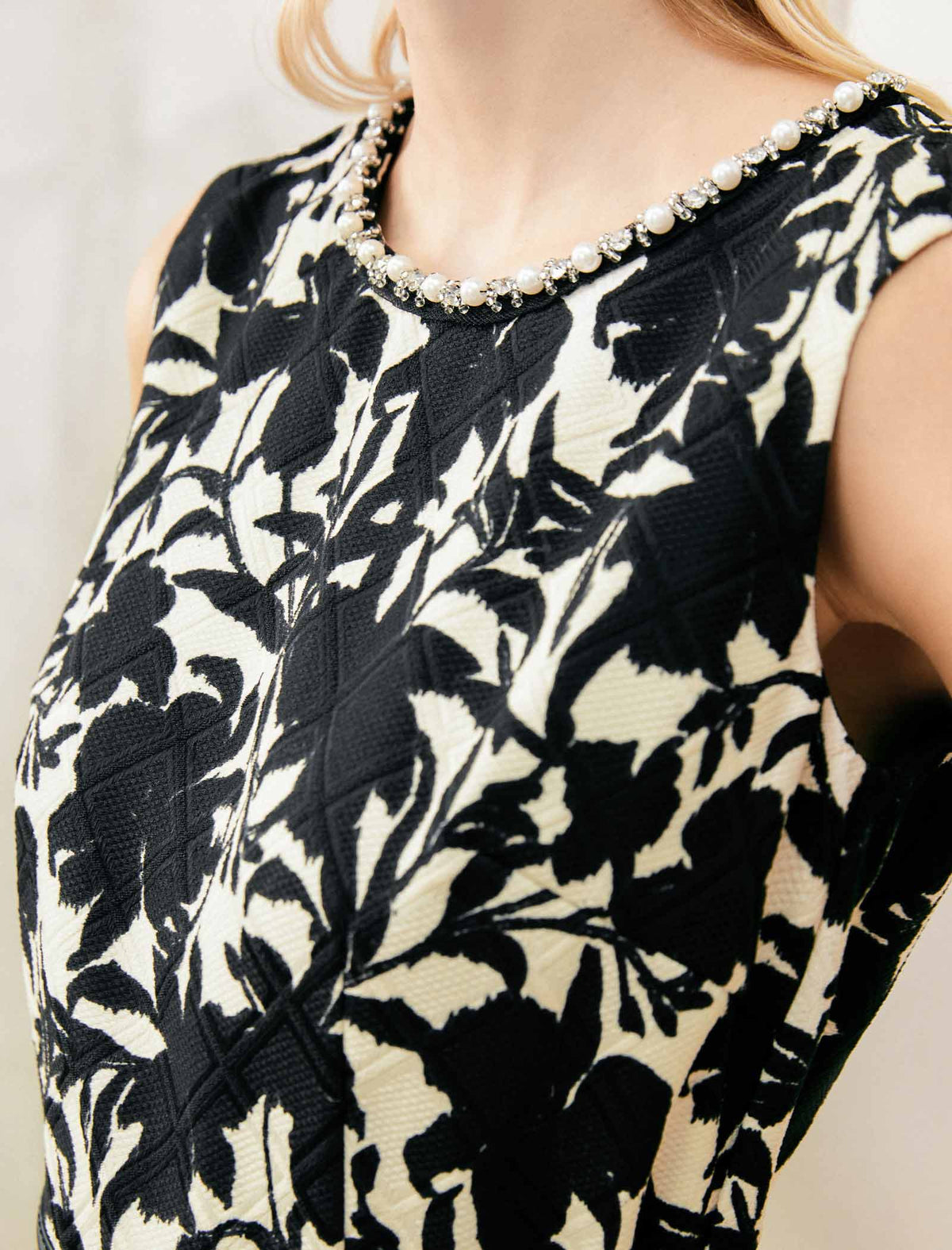 Beaded Neckline Black Floral Jacquard Sleeveless Dress