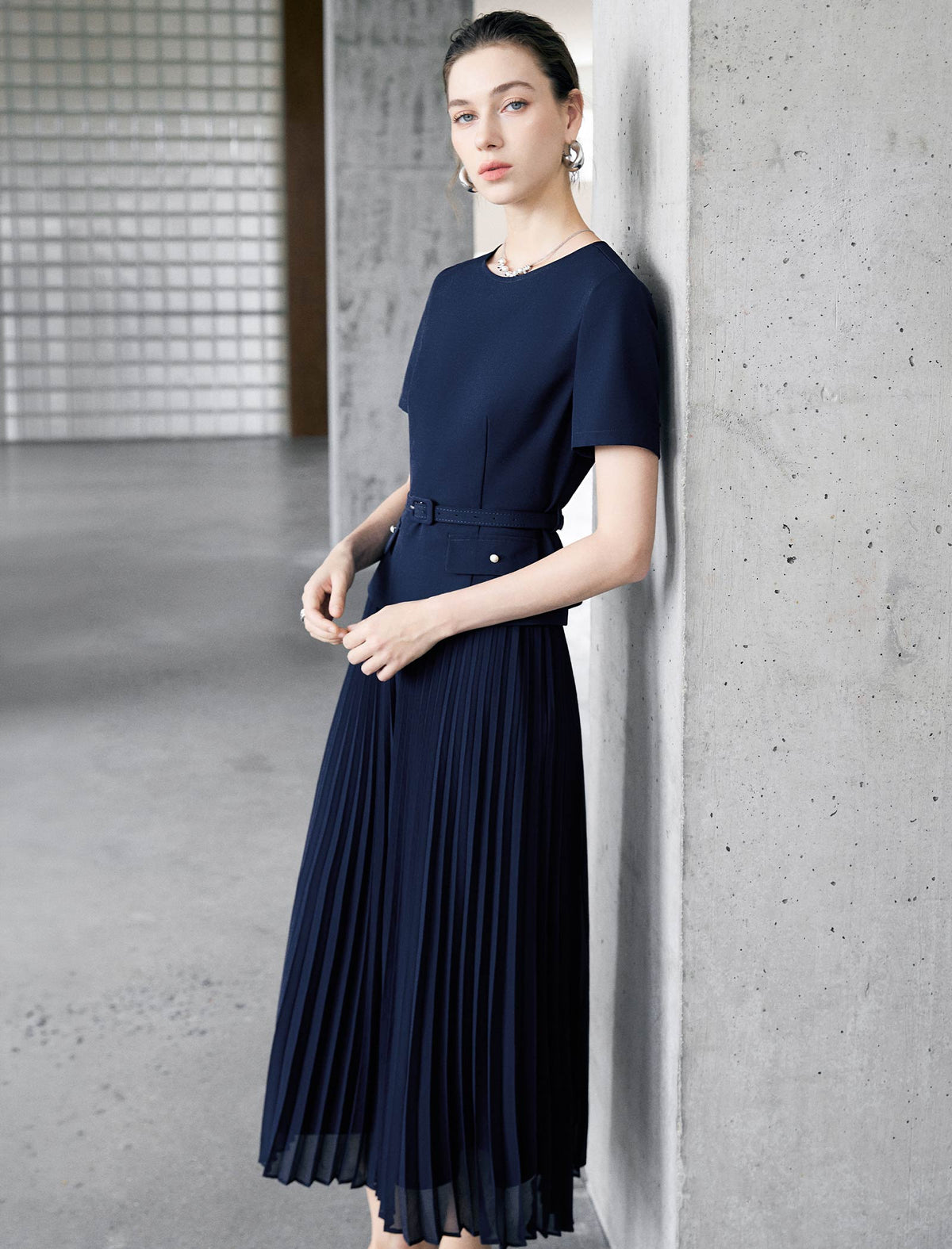 Navy Solid Pleated Midi Skirt