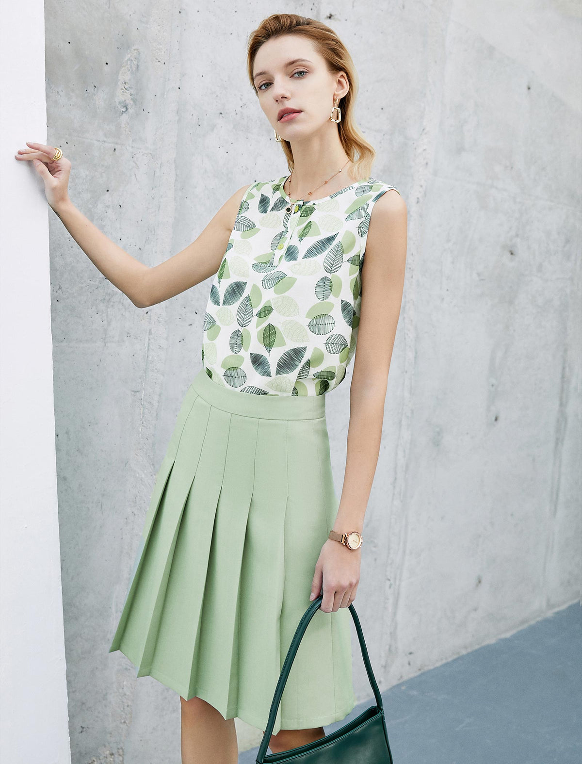 Solid Color Pleated A-Line Skirt