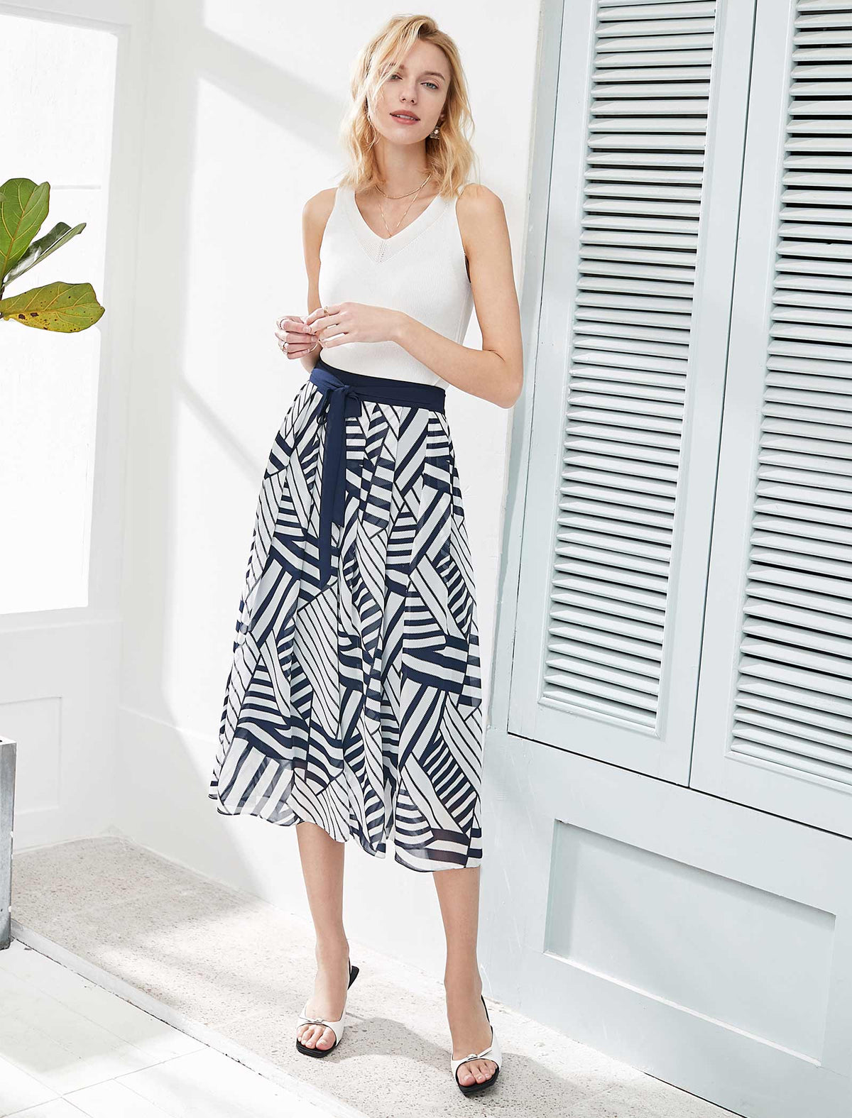 Geometric Print Self-Tie Midi Skirt