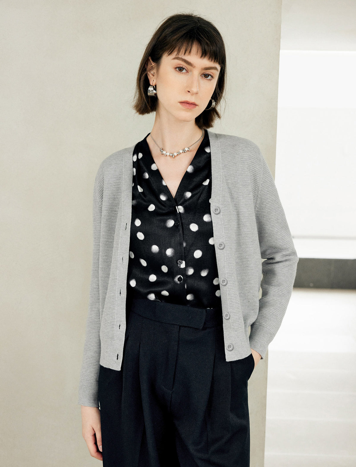 Purple Minimalist V-Neck Long-Sleeve Knit Cardigan