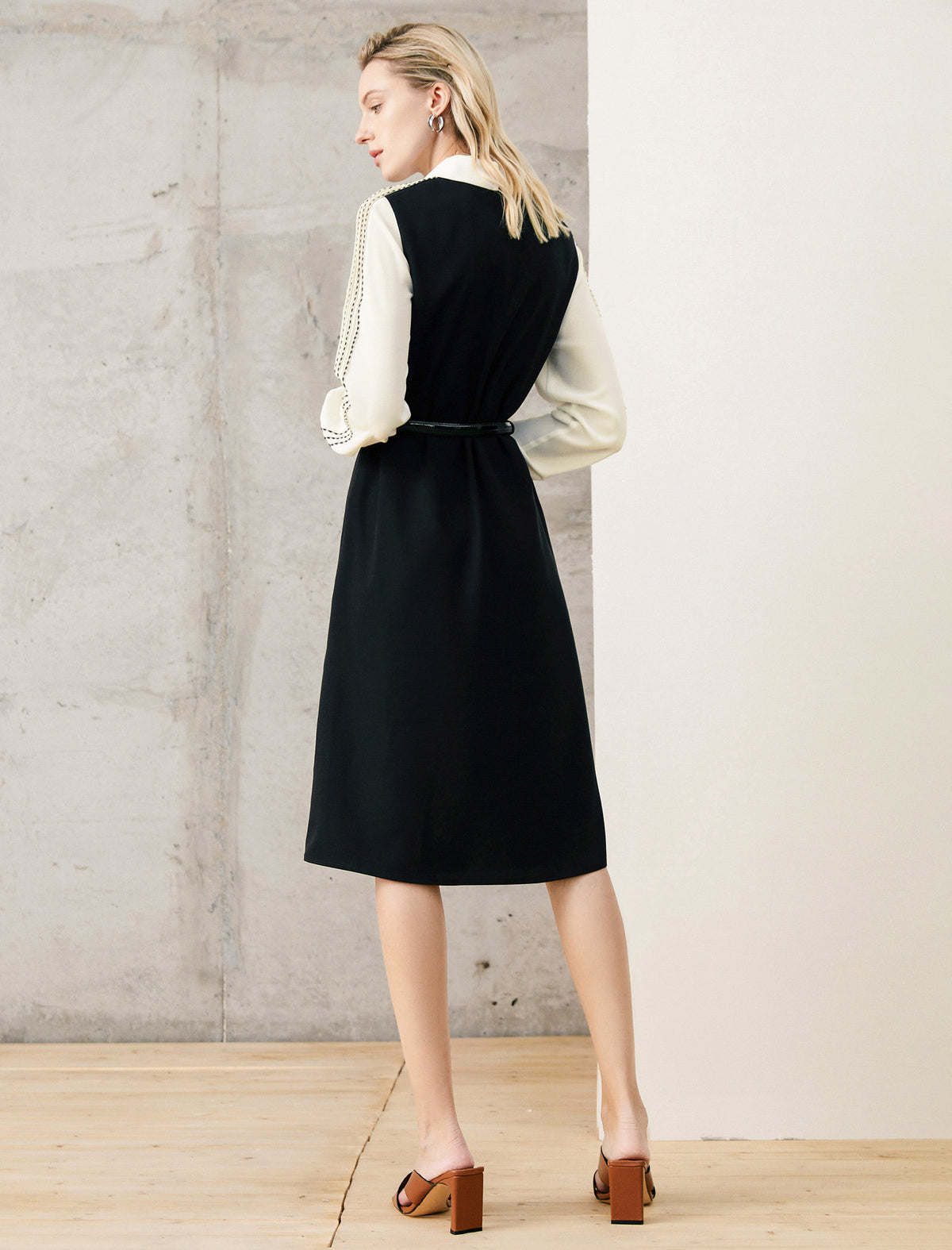 Colorblock Collared Long Sleeve Belted Dress