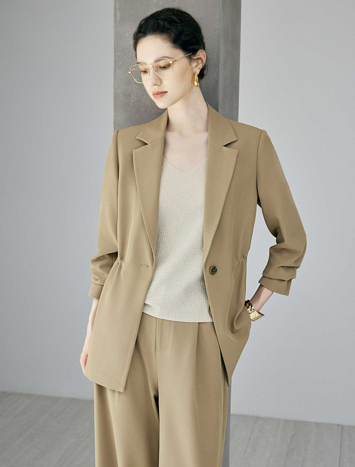 Notched Lapel Drawstring Waist Long Sleeve Jacket