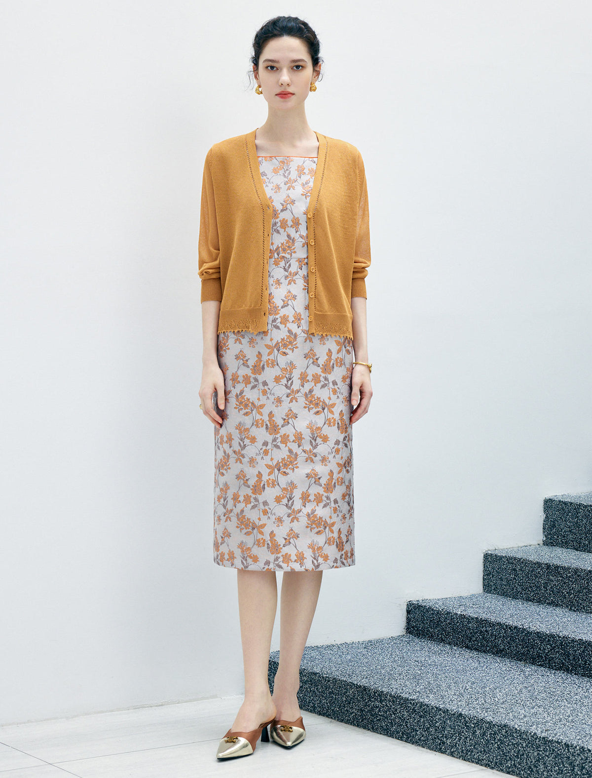 Vintage Button-Front Short Knit Cardigan