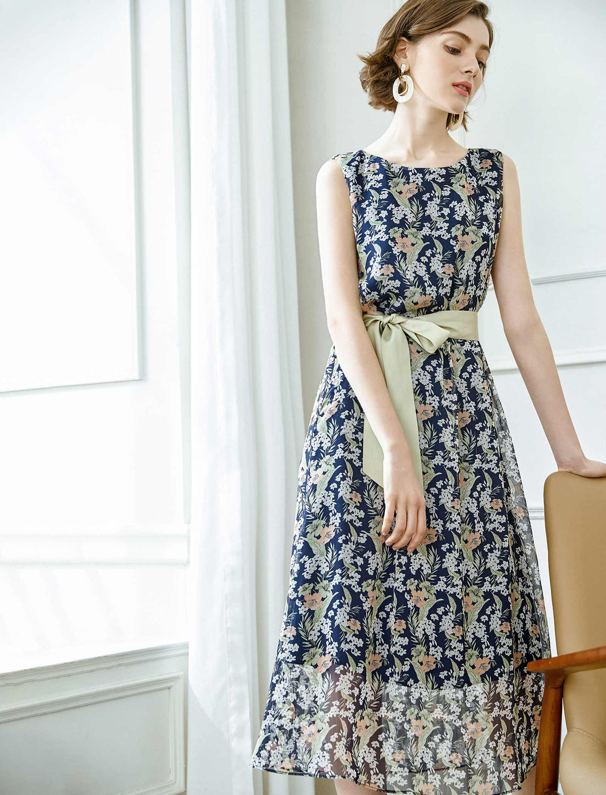 Chiffon Tie-Waist Floral Sleeveless Dress