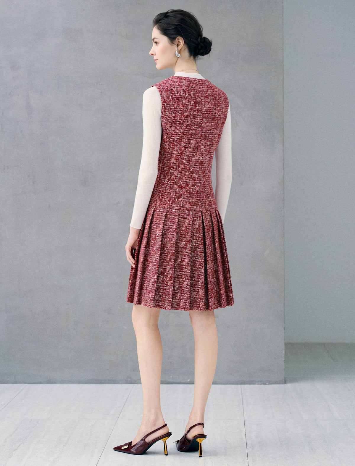 Pleated V-Neck Double-Breasted Sleeveless Dress