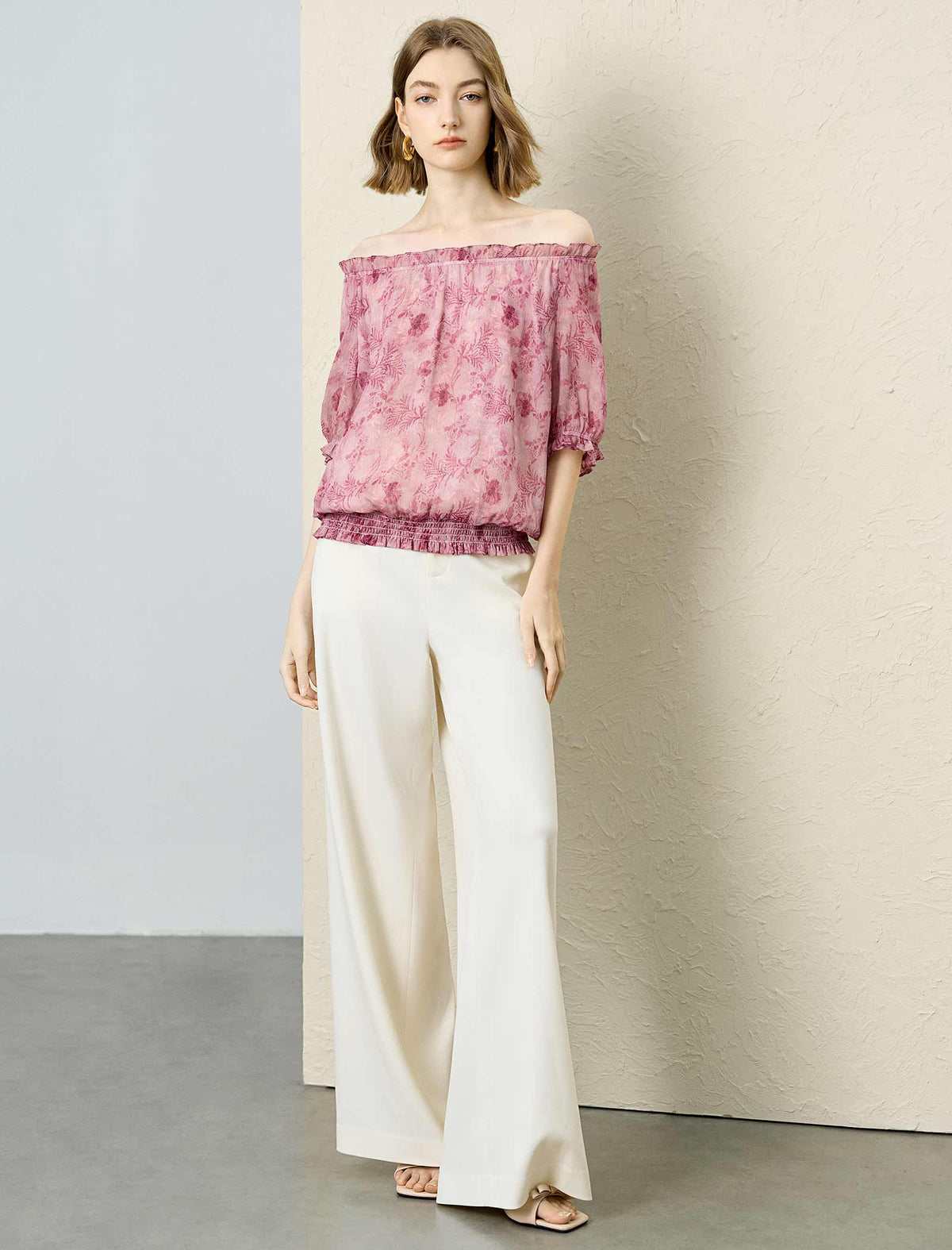 2-Way Pink Floral Print Ruffle Neck Puff Sleeve Elastic Hem Top