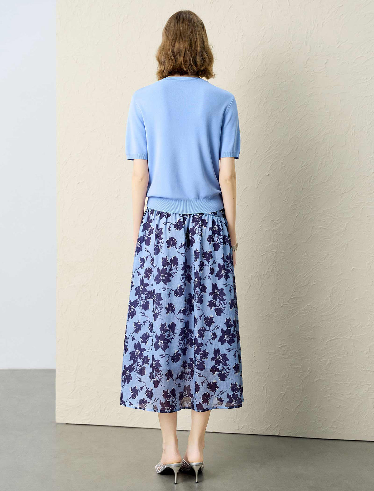 Light Blue Floral Print High-Waisted Midi Skirt