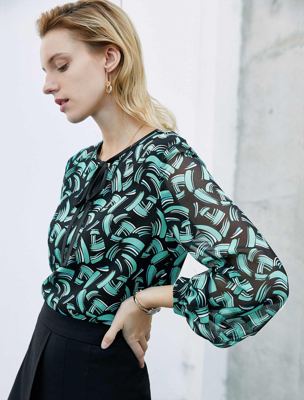 Floral Print Tie-Front Chiffon Top