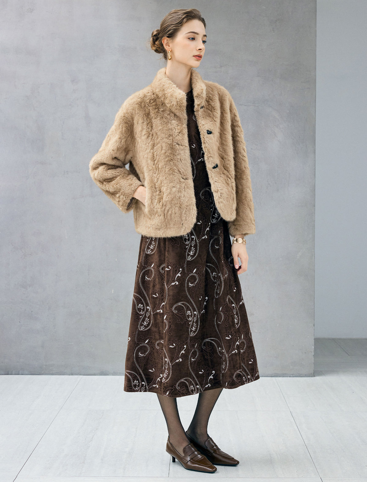 Embroidered Paisley Crewneck Sleeveless A-Line Midi Dress