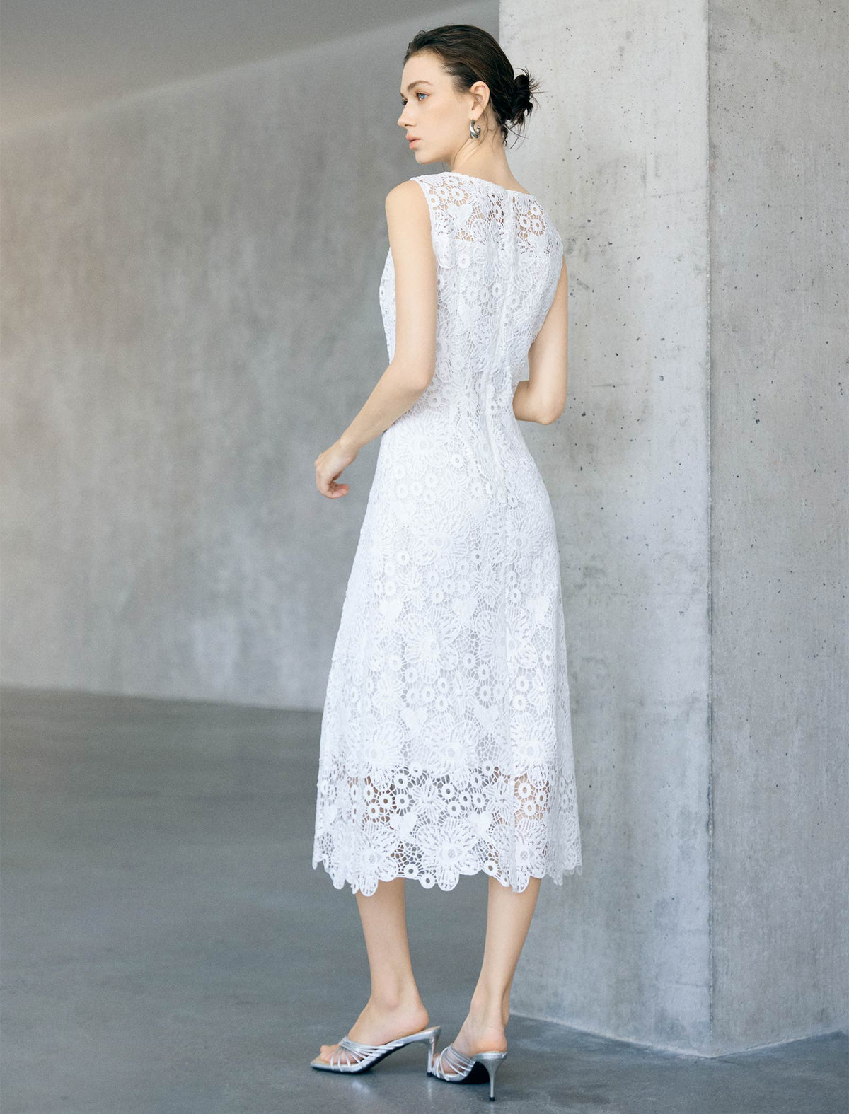 Sleeveless White Floral Crochet Lace Midi Dress