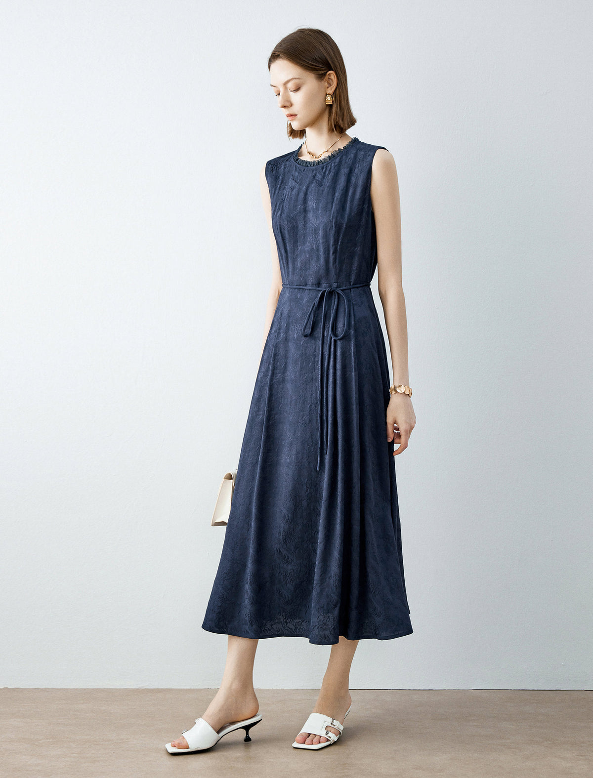 Floral Jacquard A-Line Sleeveless Midi Dress