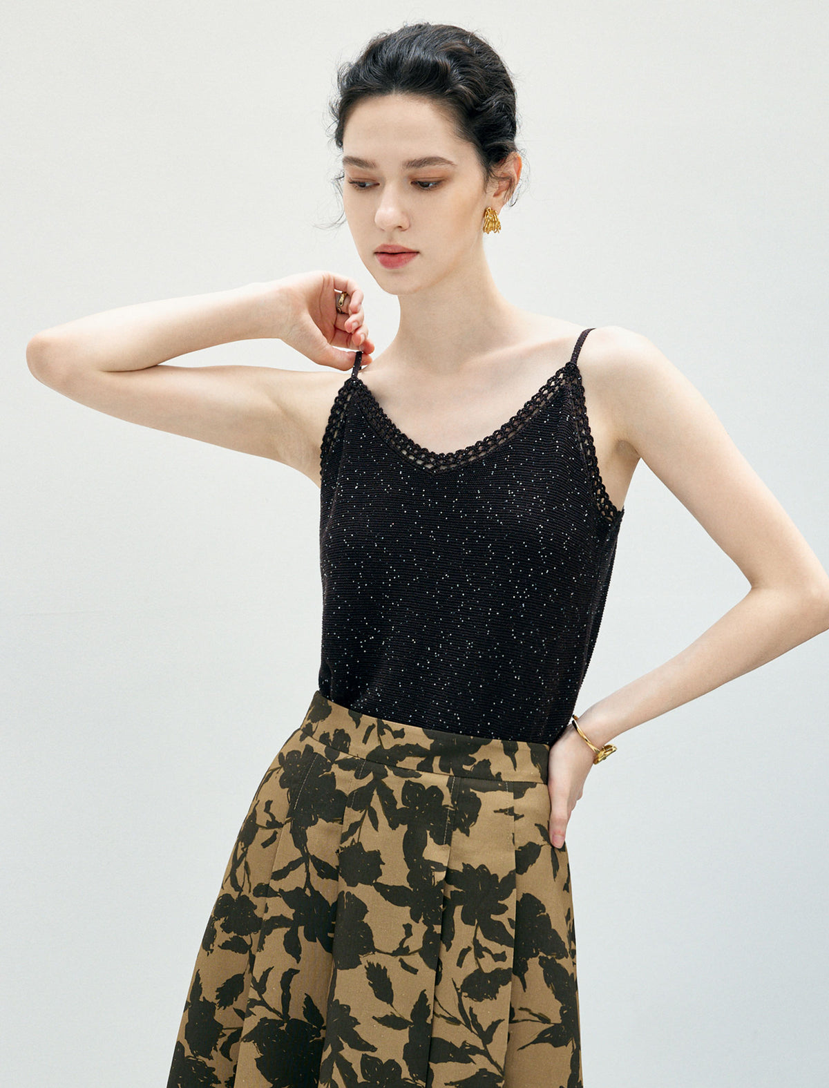 Lace Trim Sequin Scoop-Neck Knit Tank