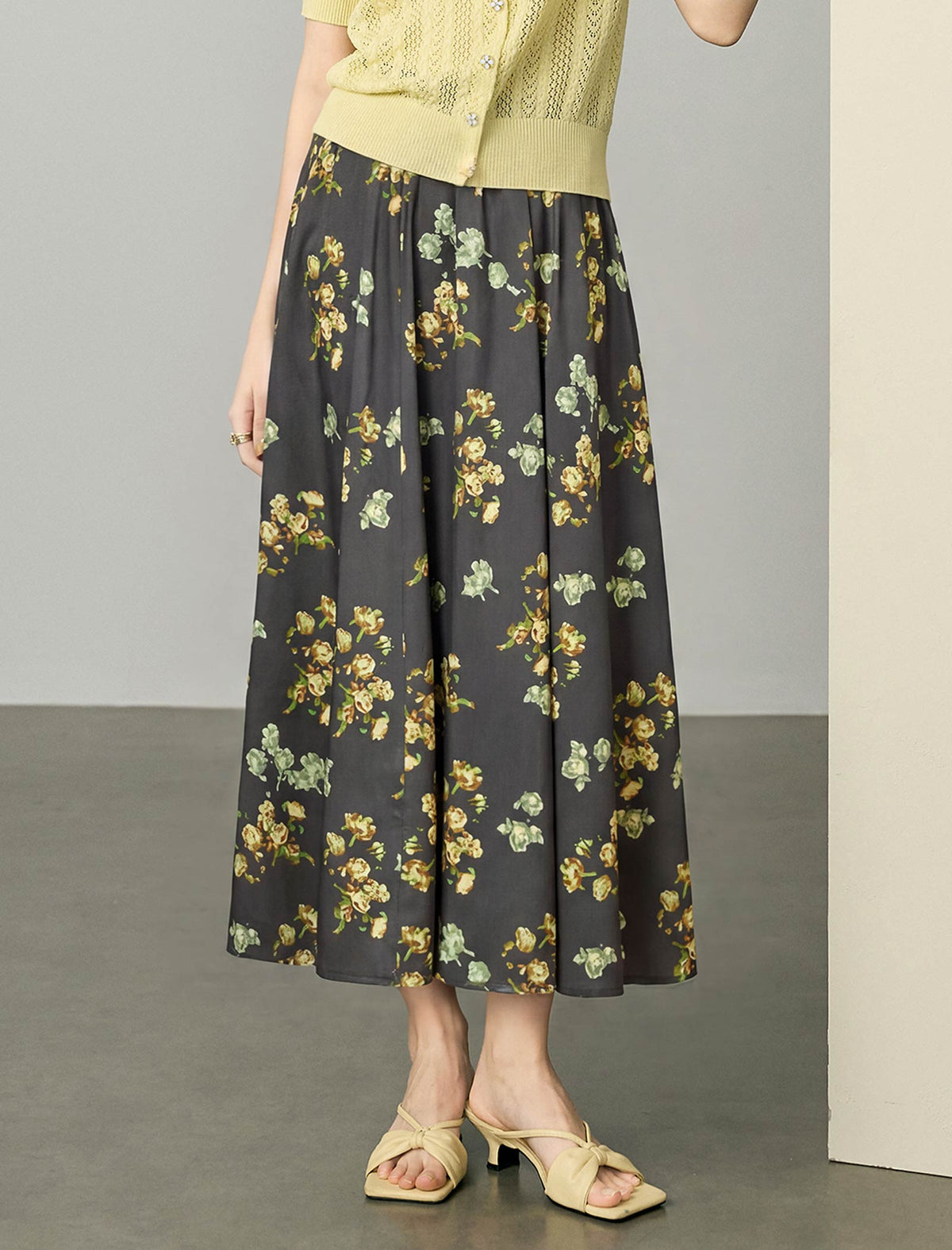 Floral Pleated Midi Skirt
