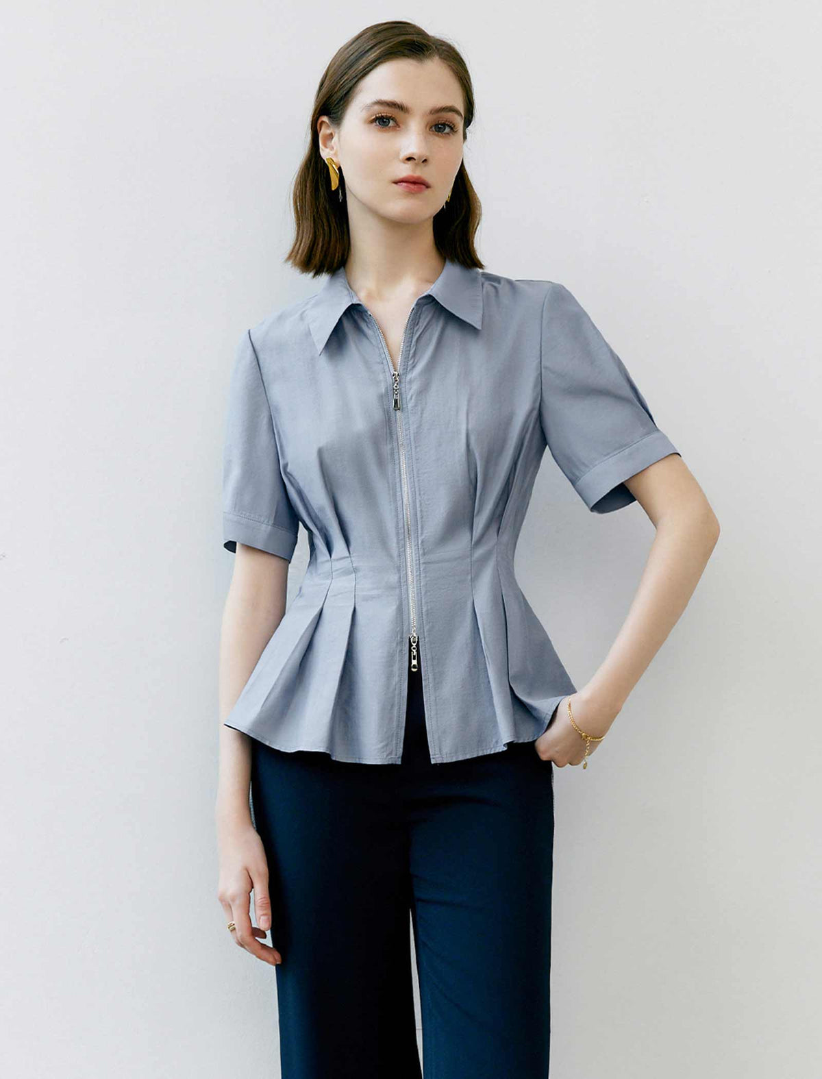 Zip Detail Waist-Cinched Fitted Shirt