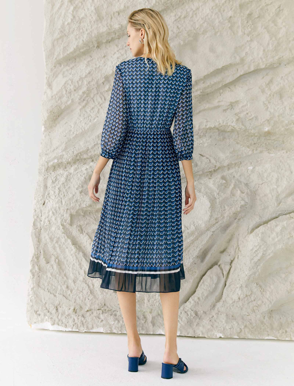 Blue Wave Print Pleated Dress