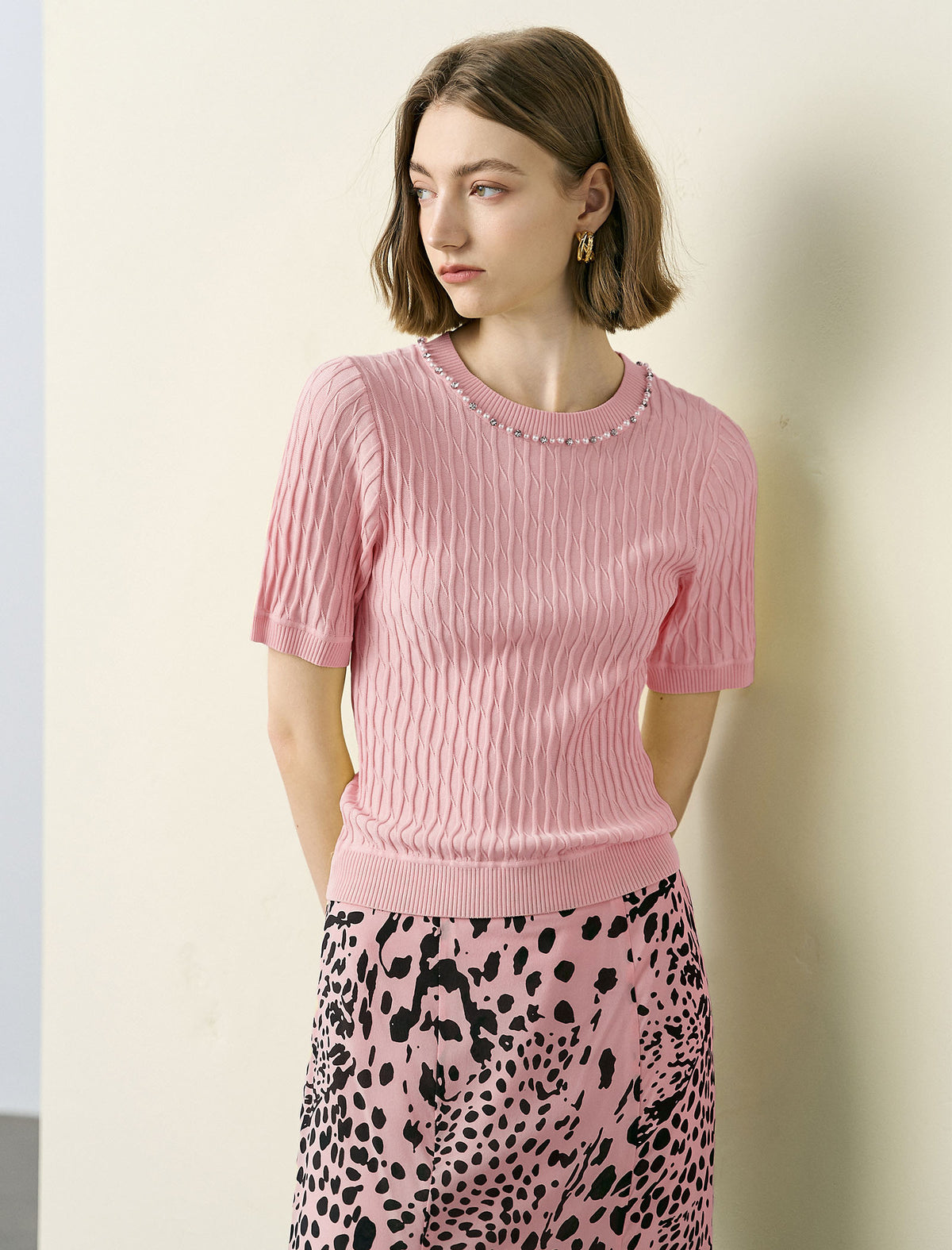 Beaded Collar Ribbed Short Sleeve Knit Top