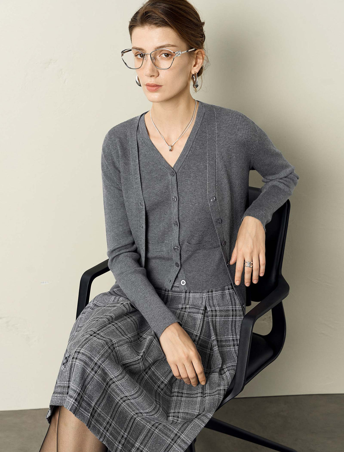 Minimalist Slim Fit Knit Cardigan