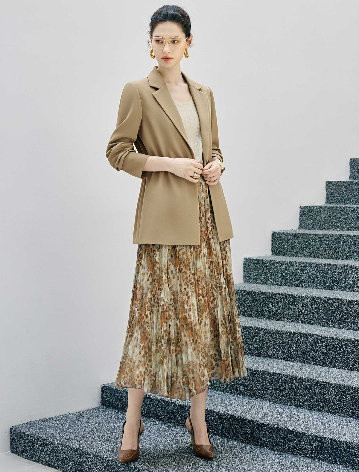 Notched Lapel Drawstring Waist Long Sleeve Jacket