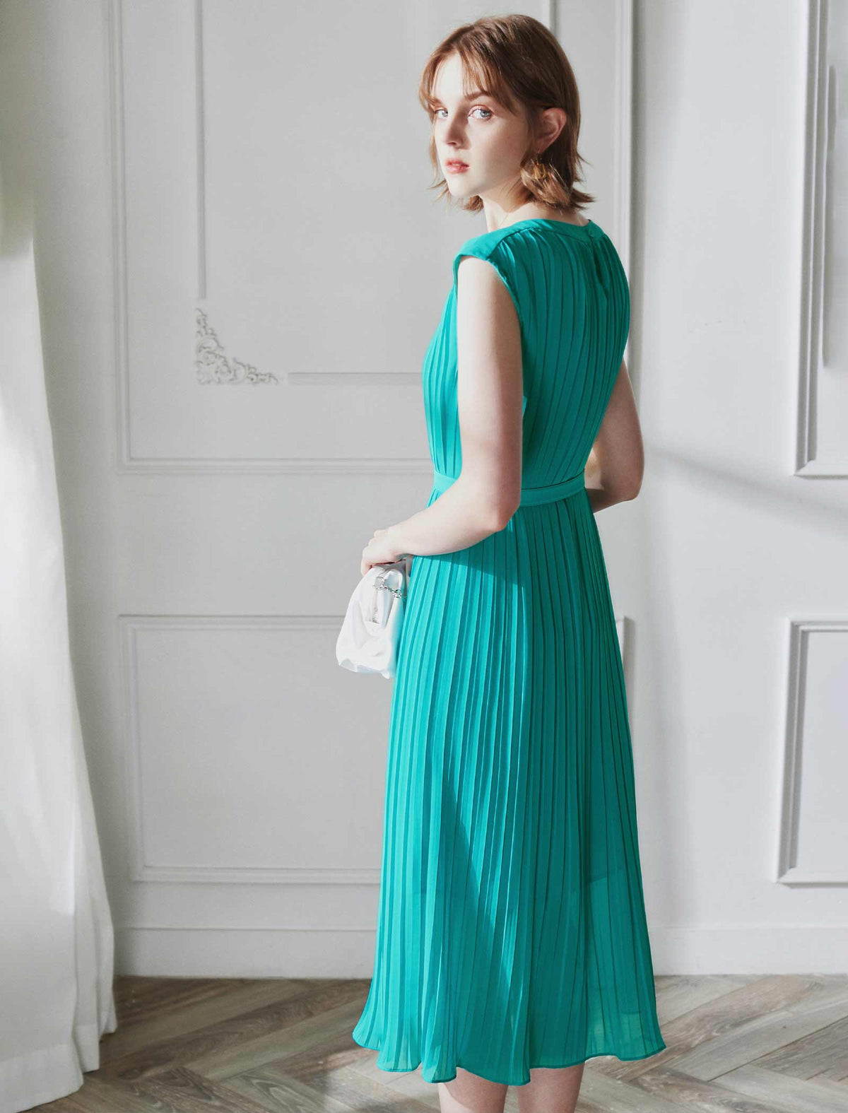 Pleated Sleeveless Midi Dress