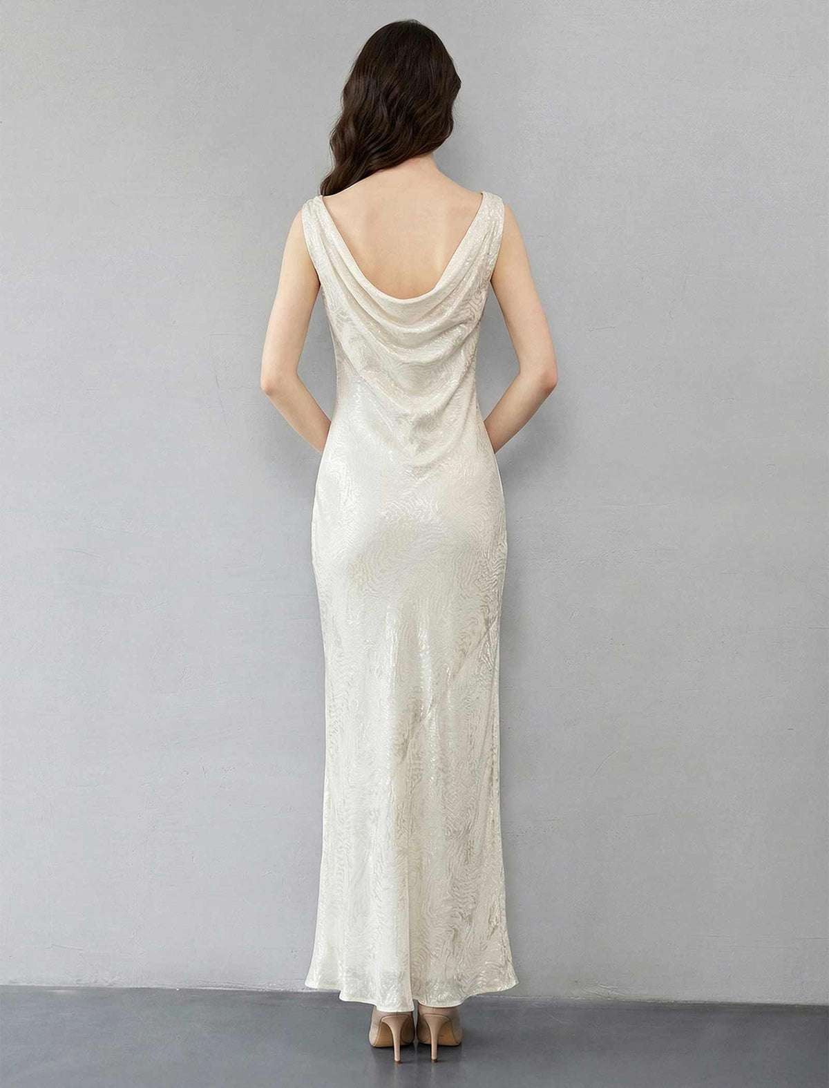 Mulberry Silk Slim Fit Sleeveless Slip Dress