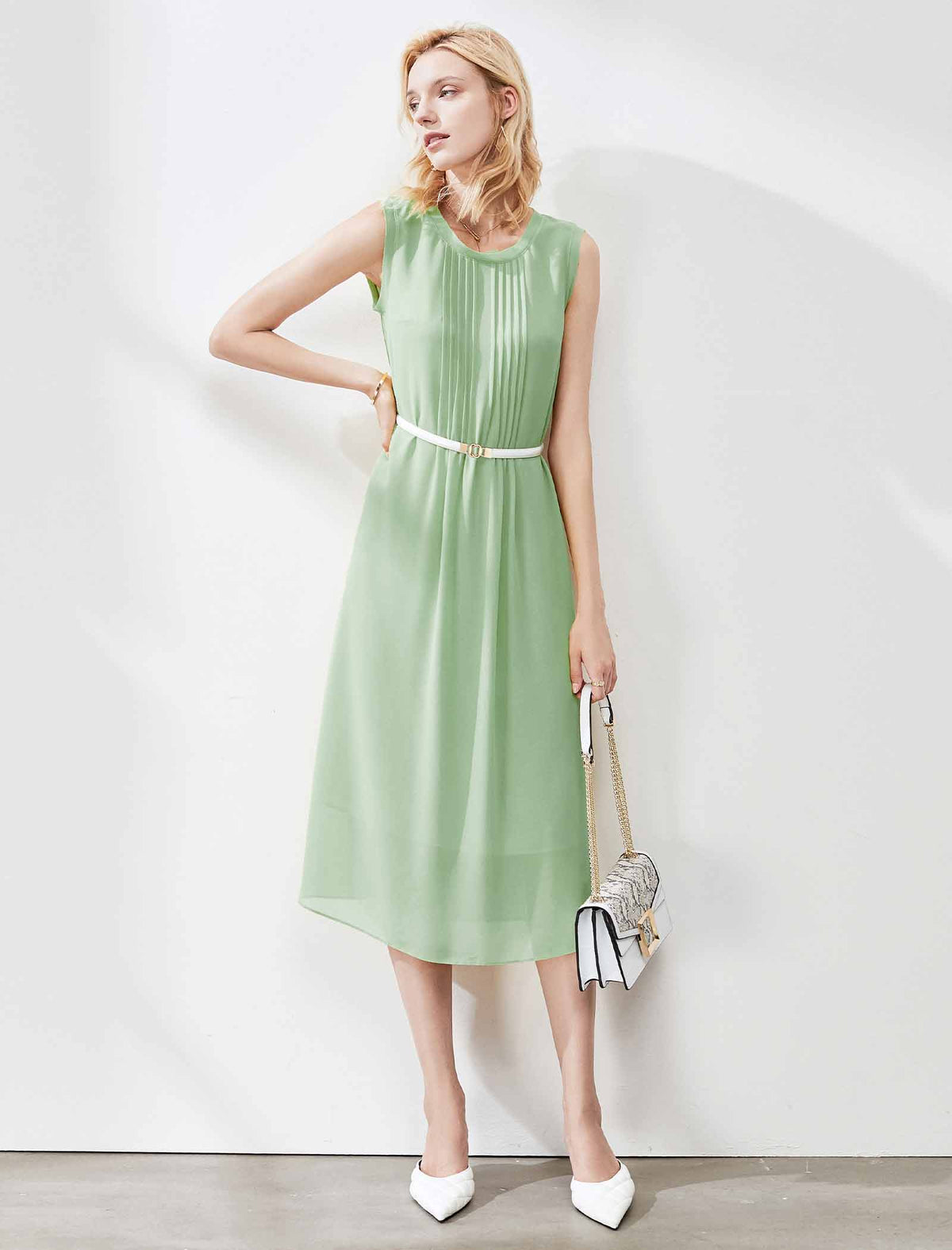 Effortless Crew Neck Shift Dress